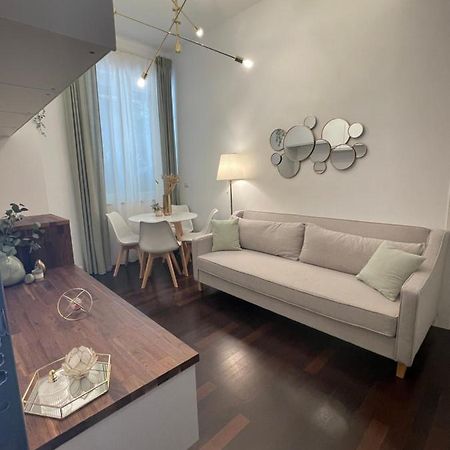 Bilocale Di Prestigio: Milano Centro Apartment Exterior foto