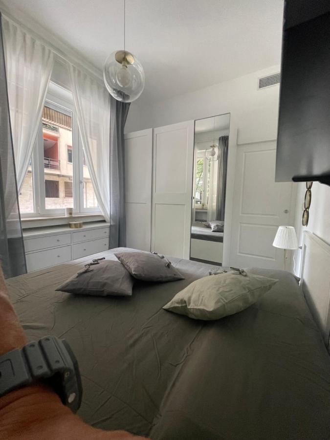 Bilocale Di Prestigio: Milano Centro Apartment Exterior foto